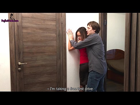 ❤️ Seksikas kinnisvaramaakler tõmbab sensuaalselt oma tussu välja ja keppib korterit müües - Krempai ❤️❌ Kõva porno at et.pornoreino-com.ru